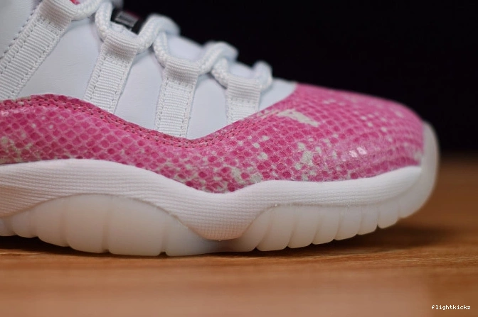 Low 11 Air Snakeskin Jordan WMNS AH7860-106 Pink 1024